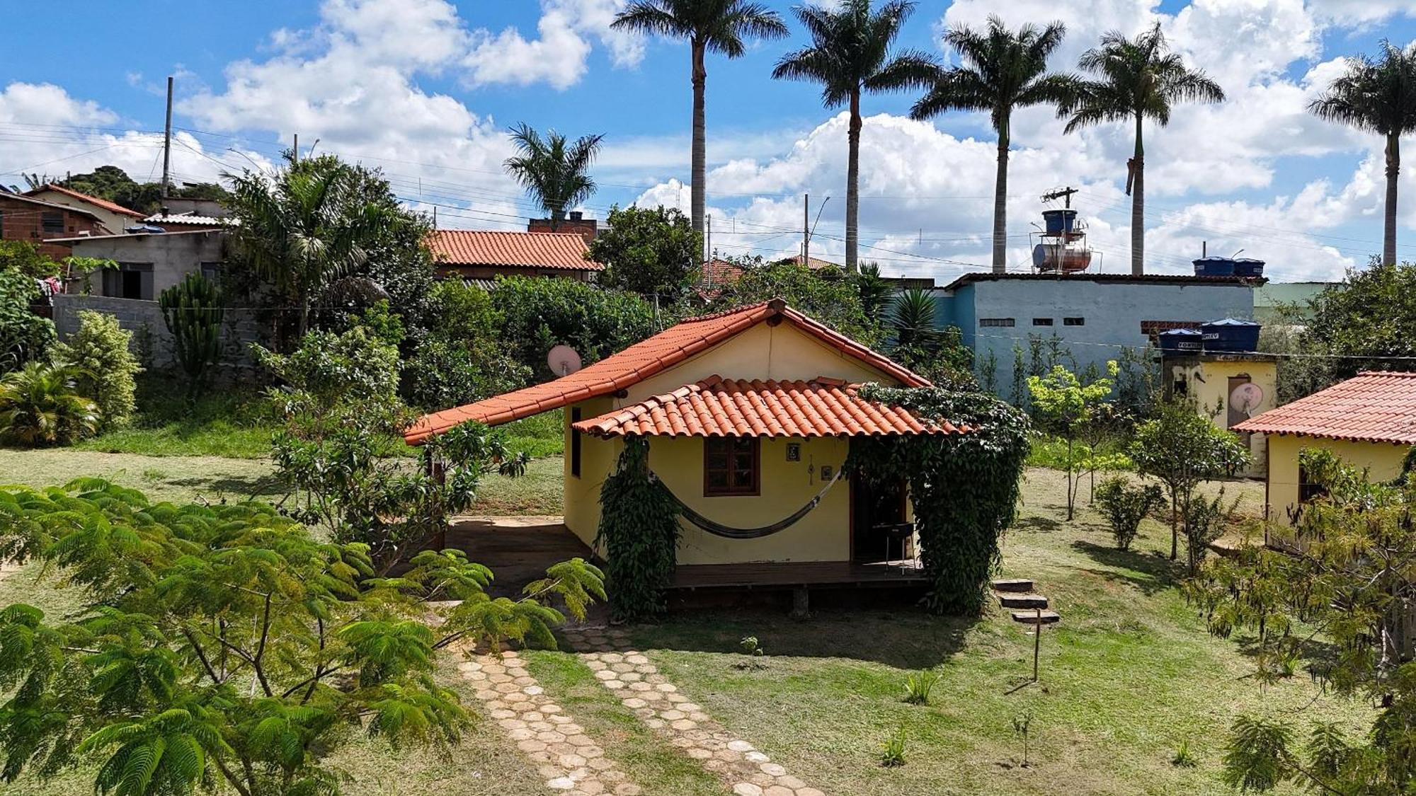 Chales Vila Carrancas - Unidade Centro Exterior photo