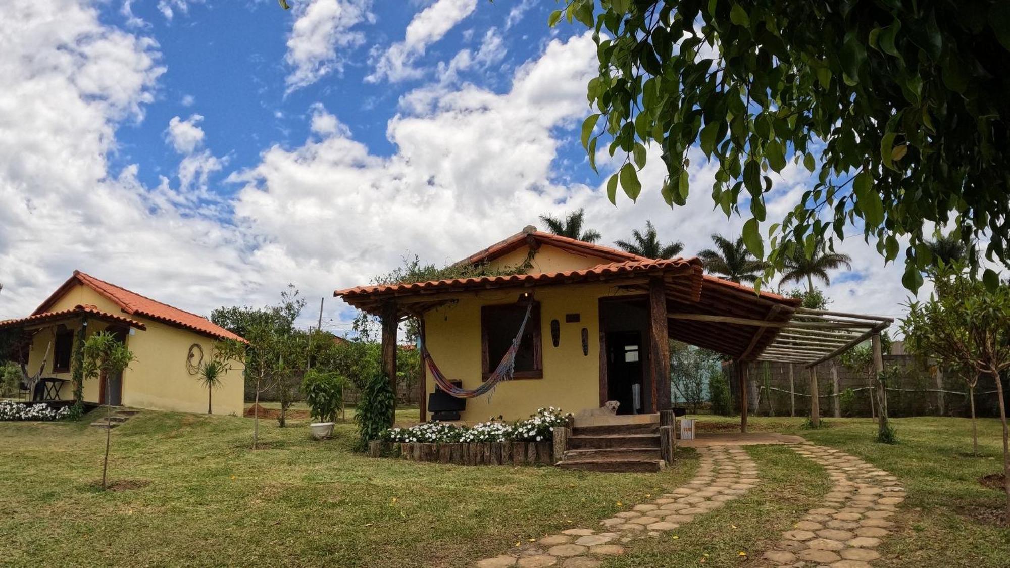 Chales Vila Carrancas - Unidade Centro Exterior photo